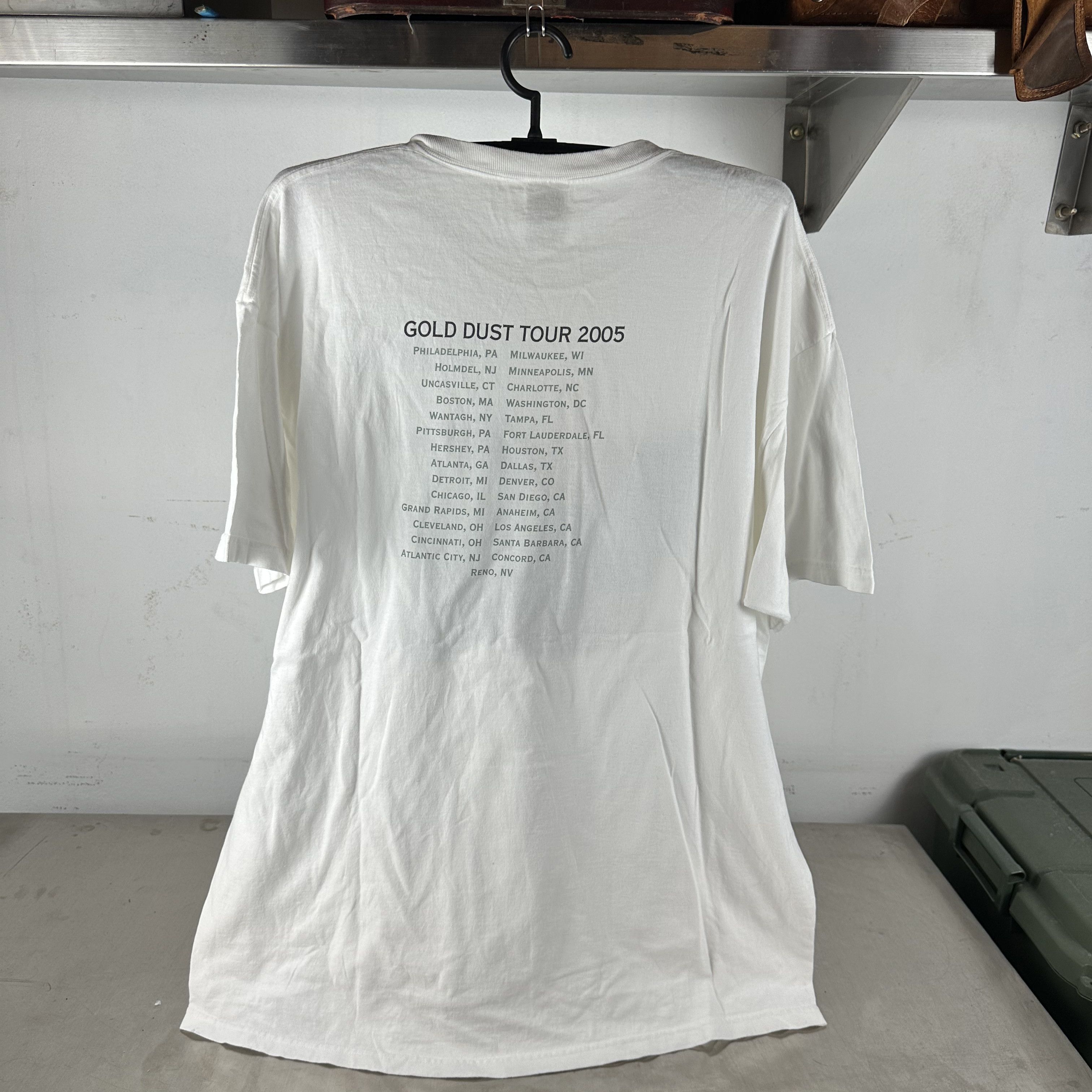 Vintage ​​​​2005 Stevie Nicks Gold Dust Tour Fleetwood Mac T-shirt Size US XL / EU 56 / 4 - 3 Thumbnail