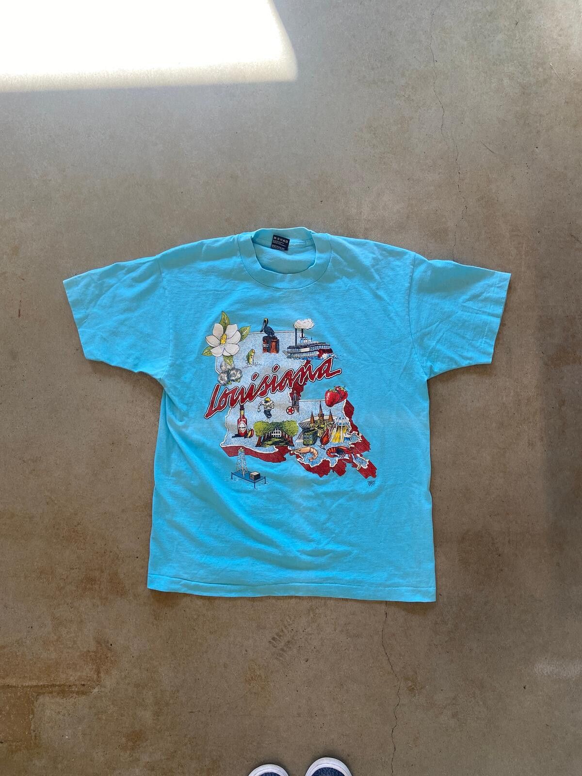 Other VTG Louisiana Tour Baby Blue Tee Sz L Size US L / EU 52-54 / 3 - 1 Thumbnail