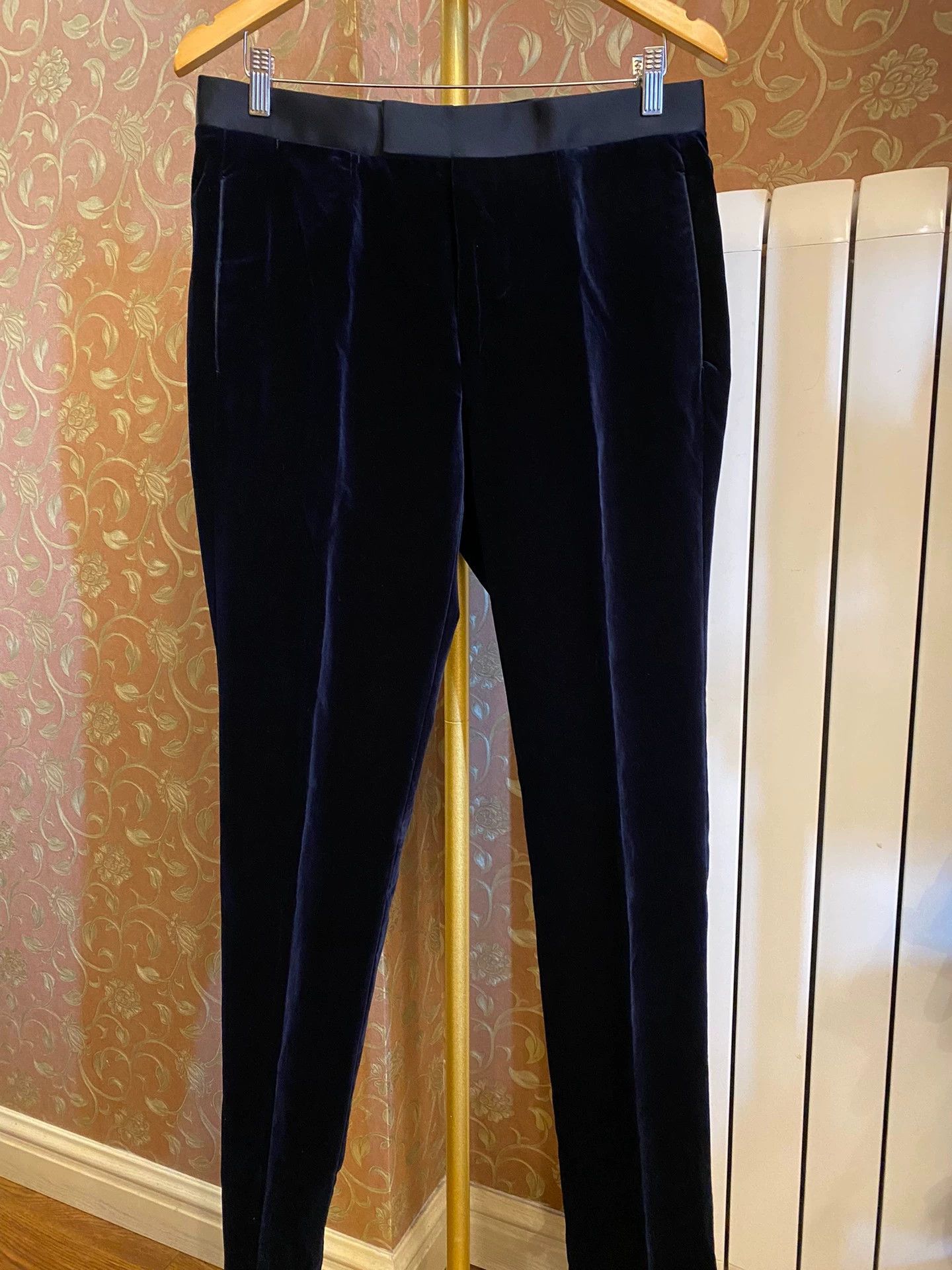 Ermenegildo Zegna Zegna Main Line Swiss-Made Velvet Trousers Size US 32 / EU 48 - 1 Thumbnail