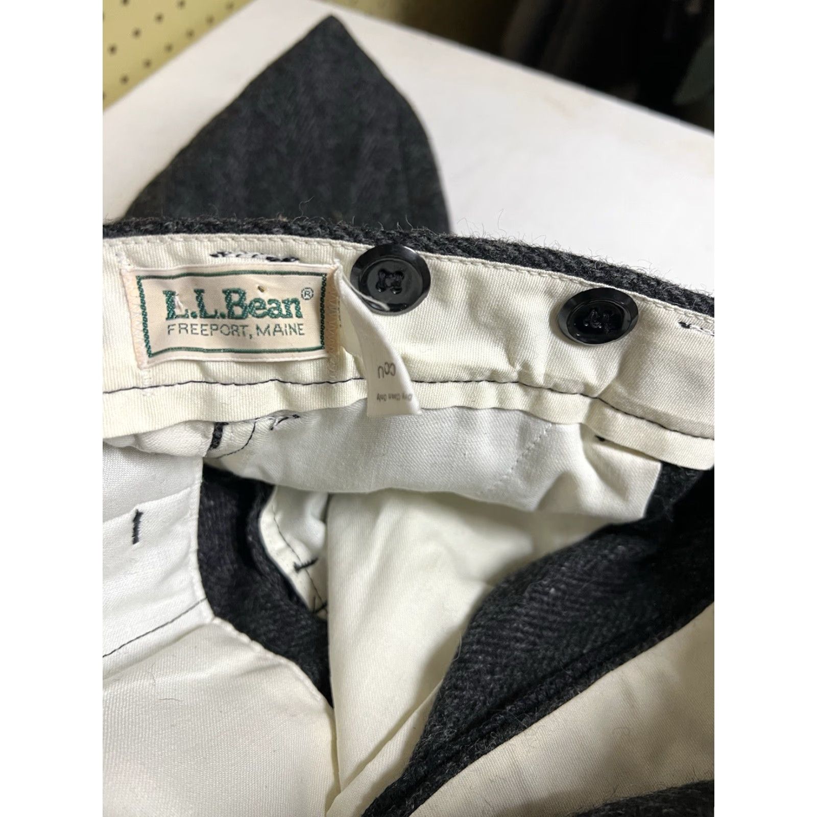 Vintage VINTAGE L.L. Bean Womens Pants Wool USA Made Pleated Wide Leg 16 Gray 90s Workwear City Preppy Size 38" / US 16 / IT 52 - 7 Thumbnail
