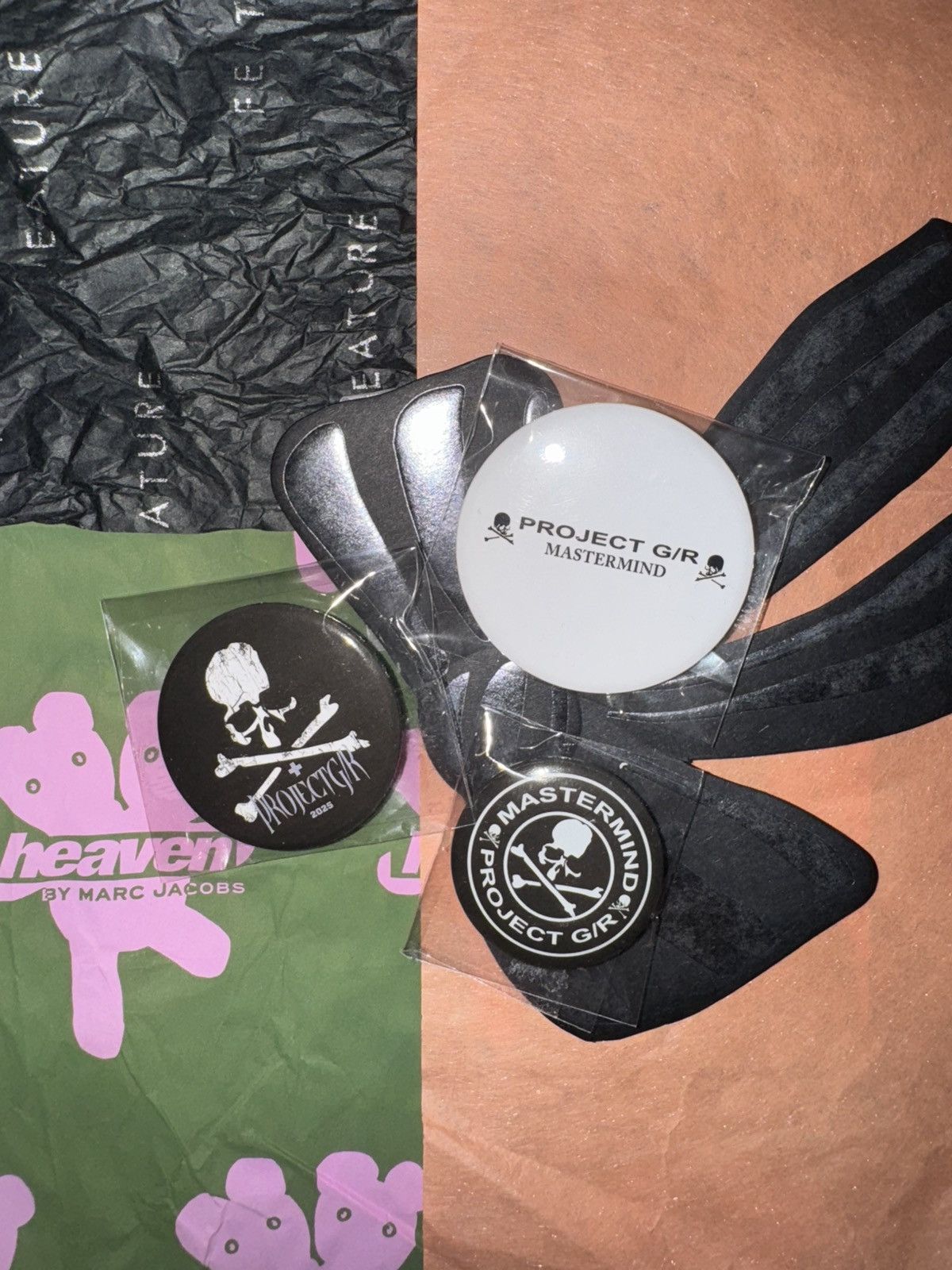 Mastermind Japan Mastermind Project G/R pin set Size ONE SIZE - 1 Thumbnail