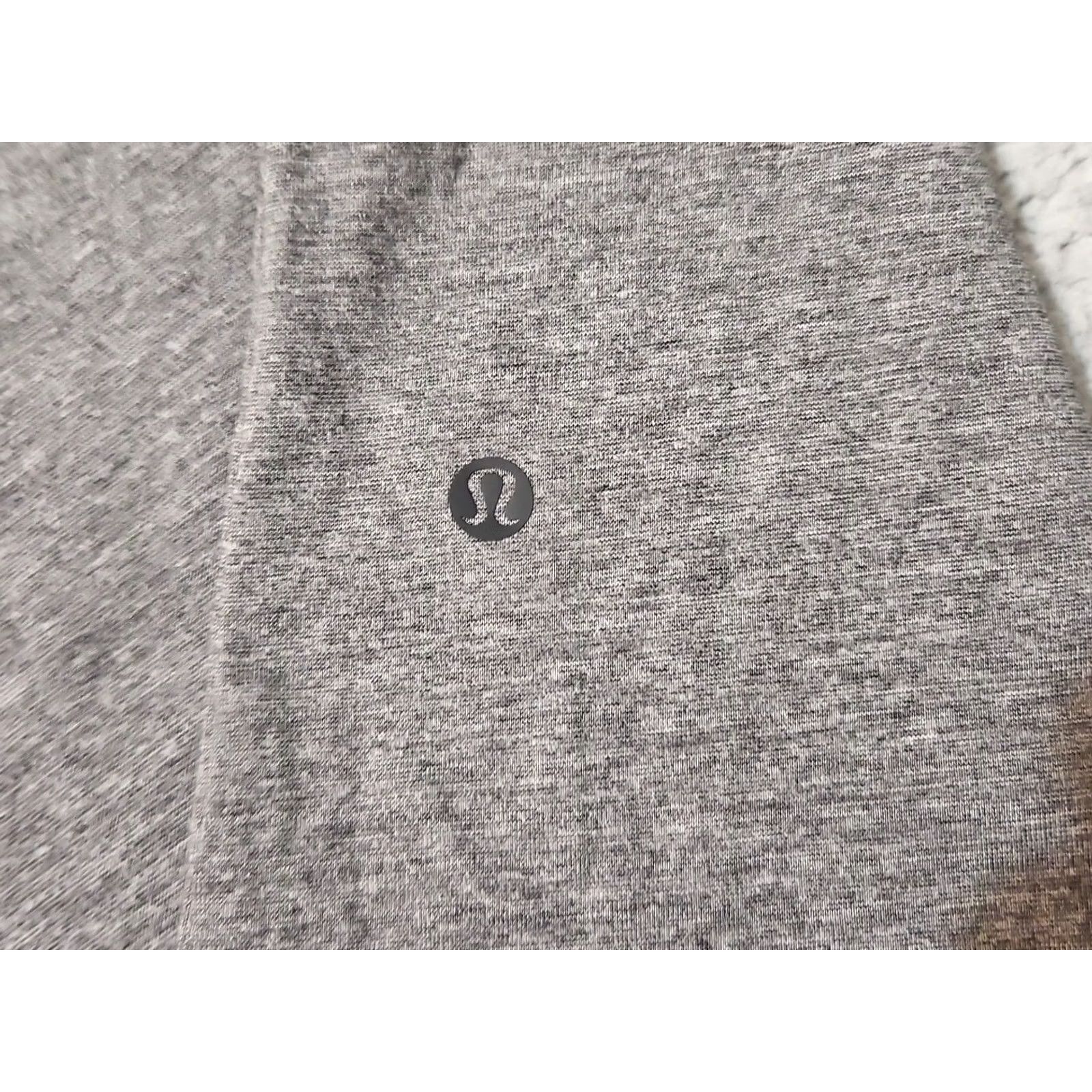 Lululemon Lululemon Polo Shirt Mens Size XL Gray Performance Short Sleeve Casual Golf Flex Size US XL / EU 56 / 4 - 3 Thumbnail