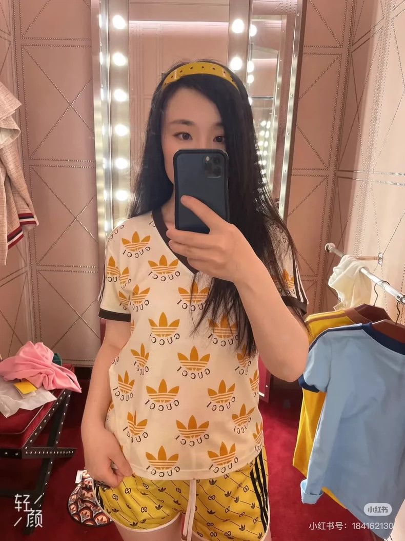 Gucci Gucci Short sleeves 2503-Nextarrow Size US XS / EU 42 / 0 - 6 Thumbnail