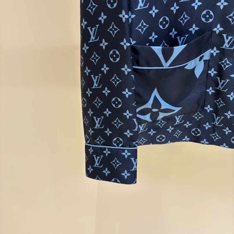 Louis Vuitton Louis Vuitton ESCALE long sleeve pajama shirt Size XS / US 0-2 / IT 36-38 - 5 Thumbnail