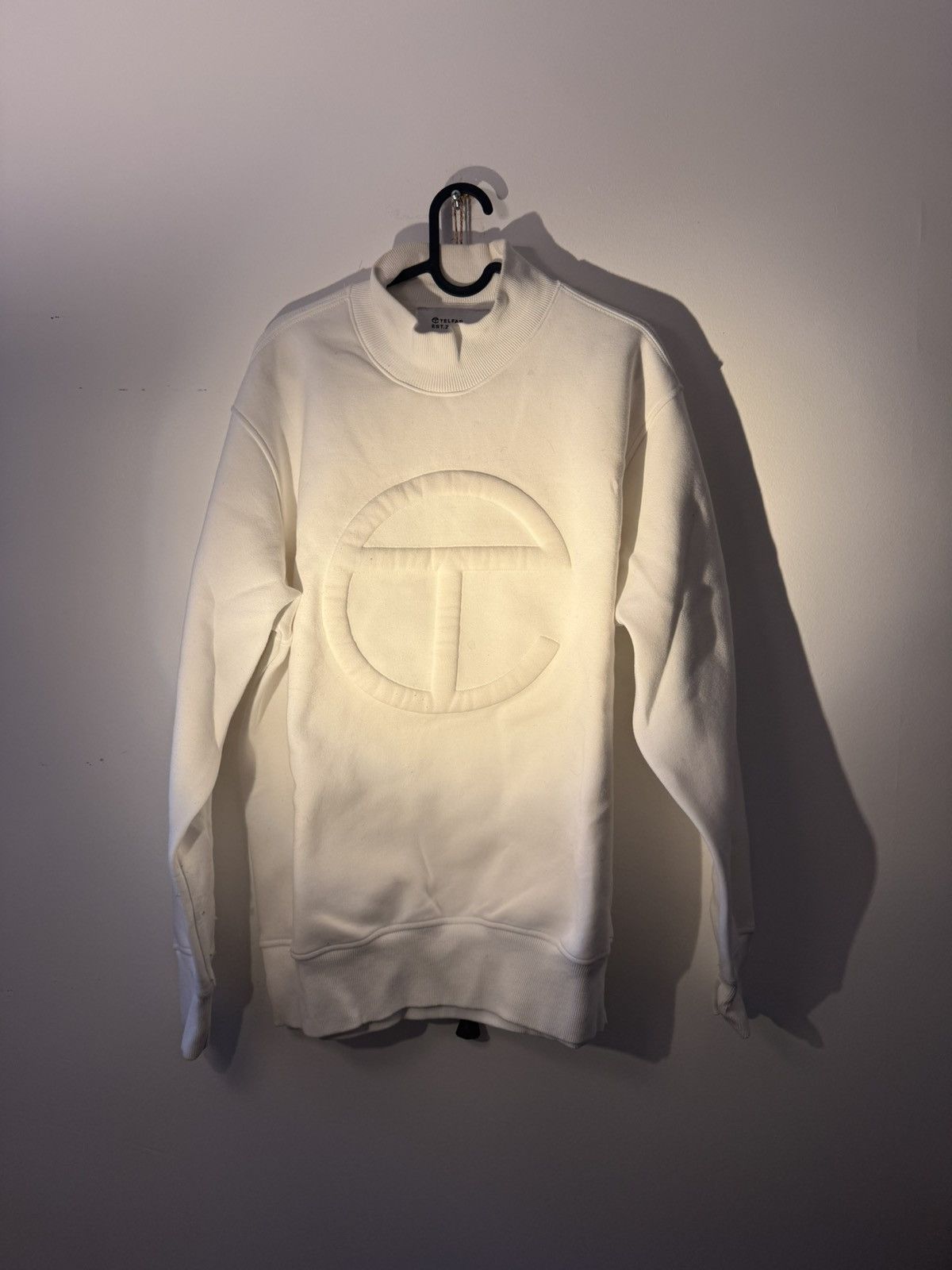 Telfar Telfar Embossed Sweatshirt White Size US L / EU 52-54 / 3 - 1 Thumbnail