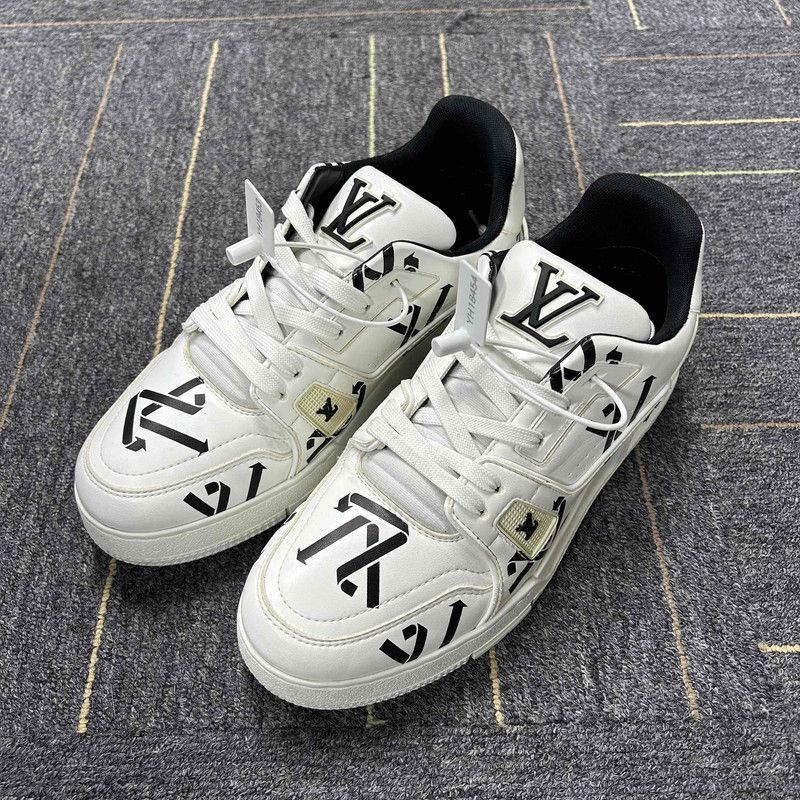 Louis Vuitton Louis Vuitton Trainer Low-Top Fashion Sneakers -2508 Size US 8.5 / EU 41-42 - 1 Thumbnail