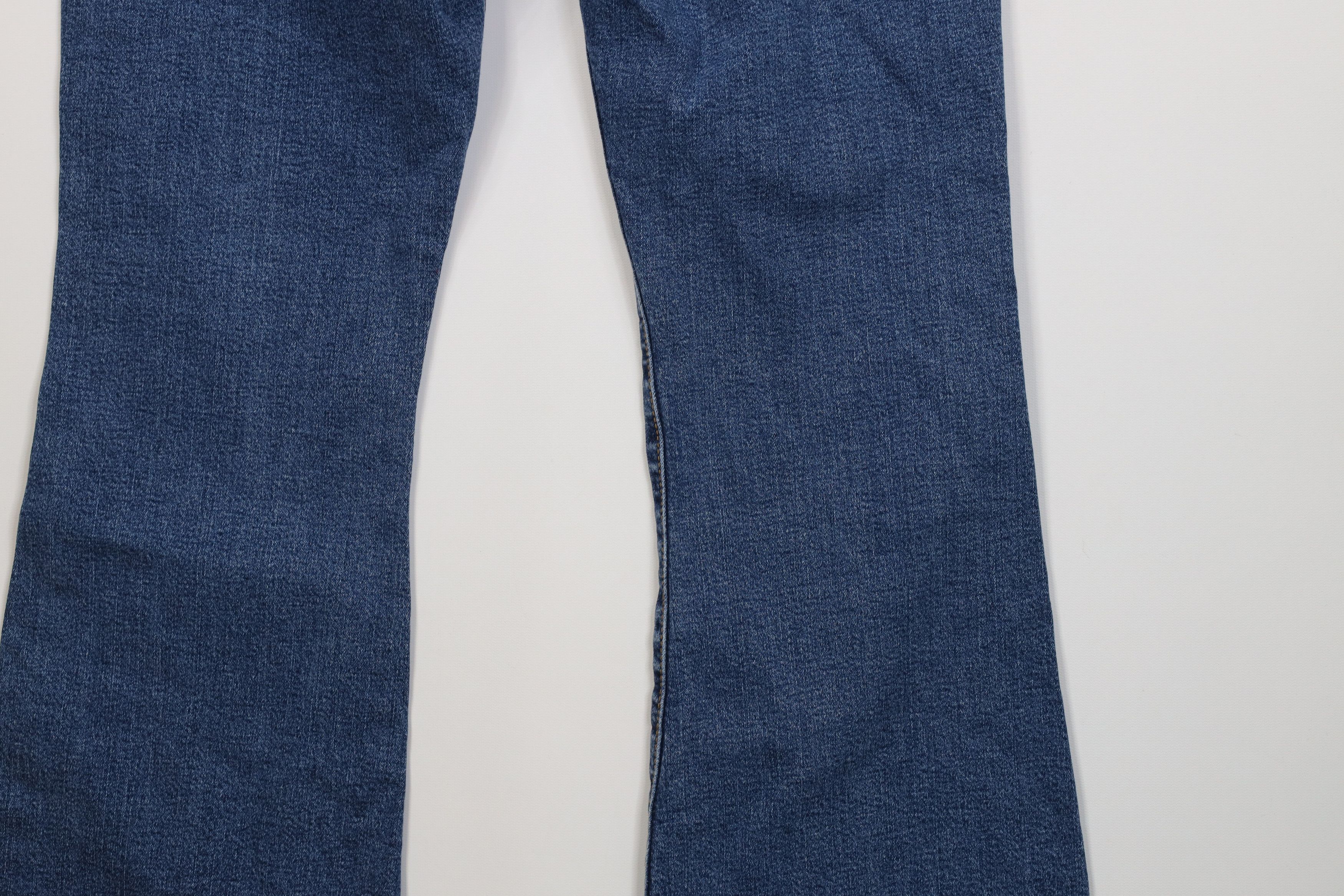Levi's Vintage Y2K 2004 Levis 519 Babydoll Low Flared Denim Jeans Size 32" / US 10 / IT 46 - 12 Thumbnail