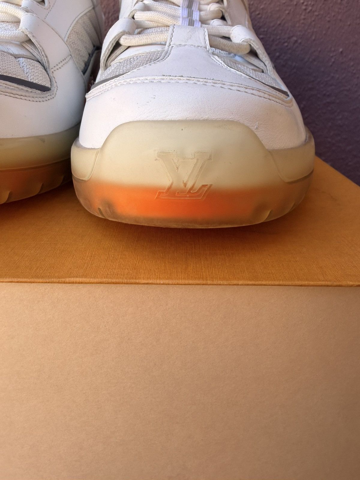 Louis Vuitton Louis Vuitton Virgil Trainer Size US 9 / EU 42 - 5 Thumbnail
