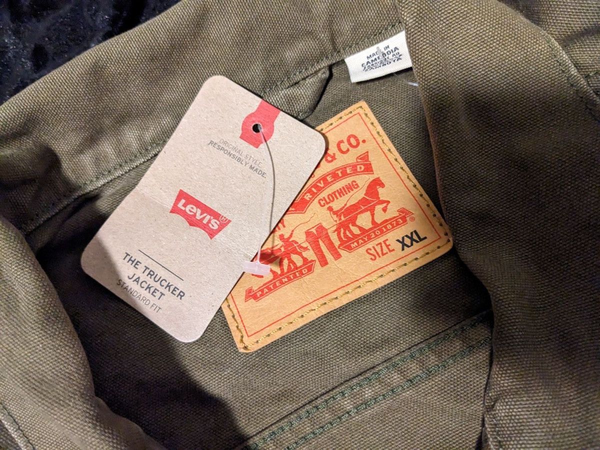 Designer × Levi's Levis Regular Fit Trucker Jacket in Olive Night Canvas Size US XXL / EU 58 / 5 - 2 Thumbnail