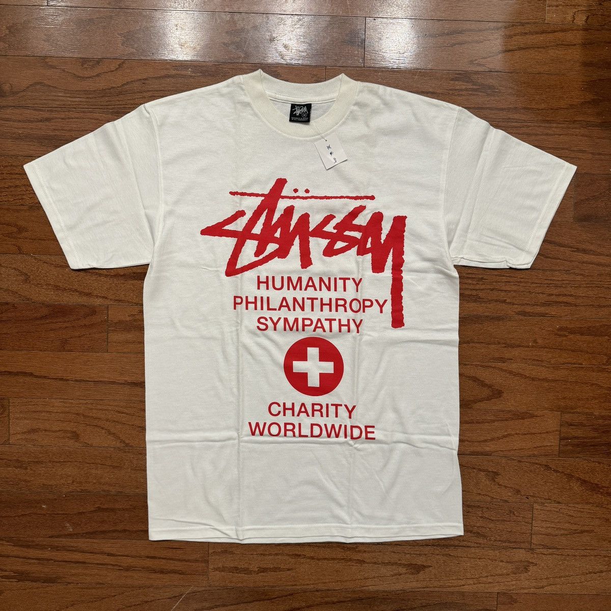 Stussy 2005 Stussy HURRICANE KATRINE CHARITY Tee Dead stock Size M Size US M / EU 48-50 / 2 - 1 Thumbnail