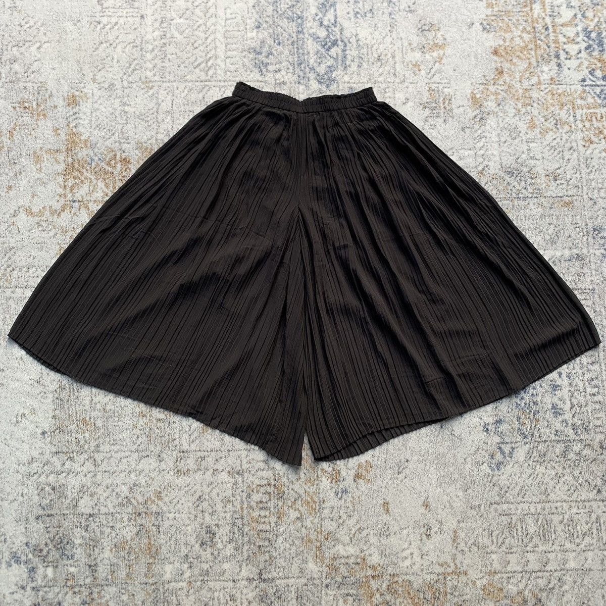Japanese Brand × Vintage Rare Japanese Brand Issey Style Uniqlo Pleats Wide Pants Size US 34 / EU 50 - 1 Thumbnail