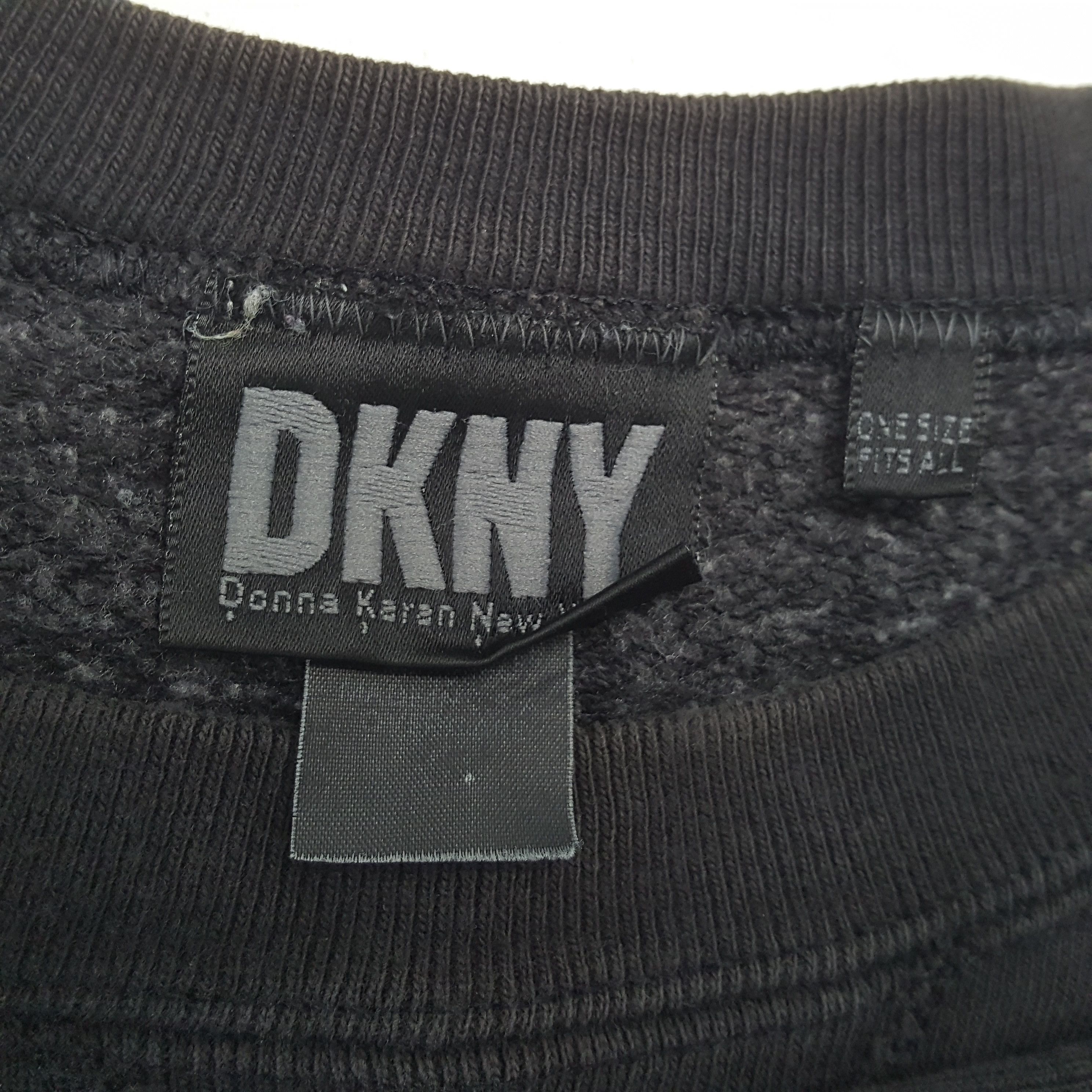 DKNY × Vintage DKNY Center Design Phototees Style Streetwear Sweatshirt Size US XXL / EU 58 / 5 - 8 Thumbnail
