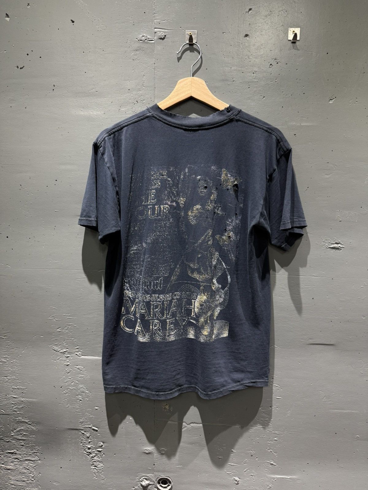 Rap Tees Vintage rare mariah carey the voice of the hits tour Size US M / EU 48-50 / 2 - 4 Thumbnail