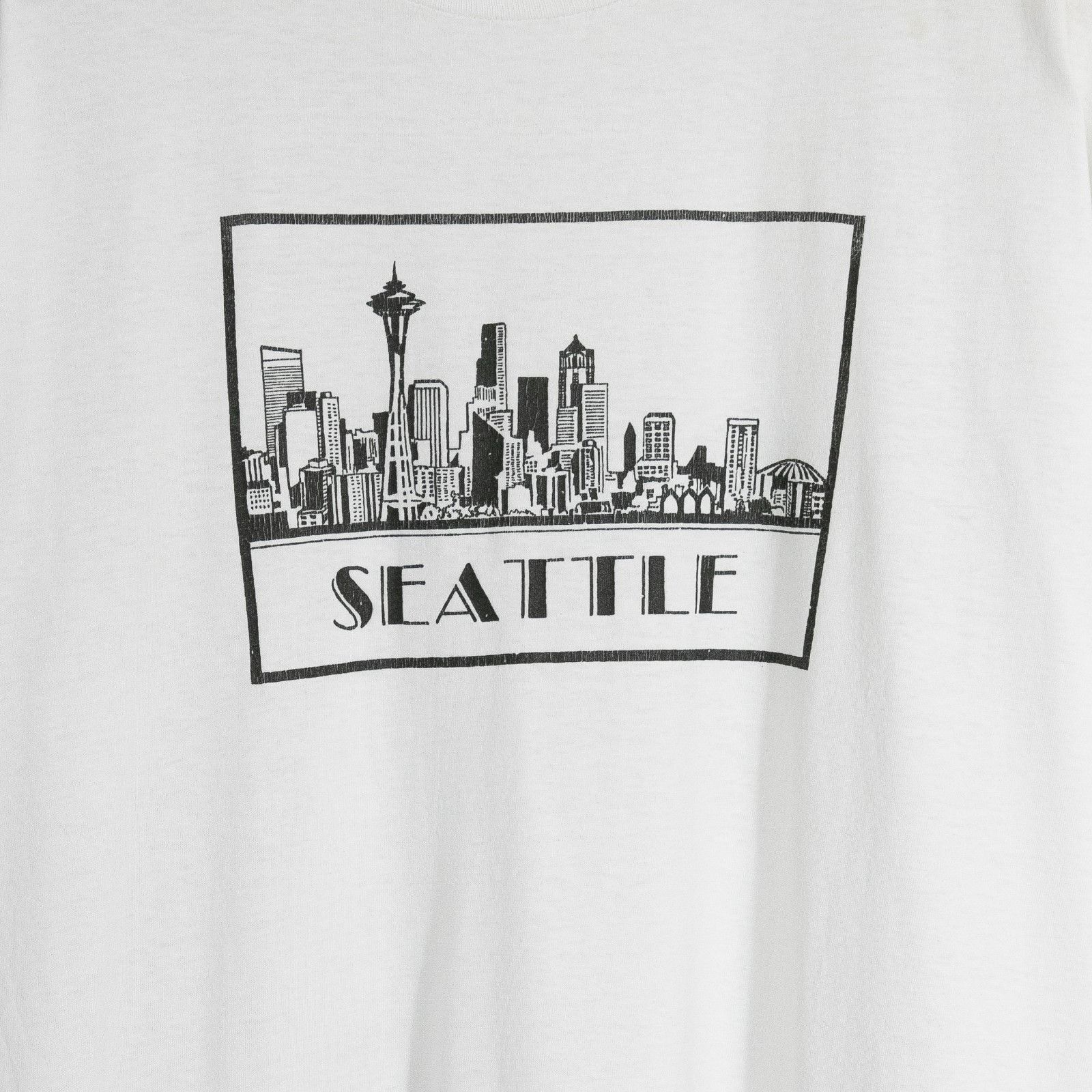 Vintage Vintage 90s Seattle Tourism T Shirt XL - Distressed Skyline Size US XL / EU 56 / 4 - 3 Thumbnail