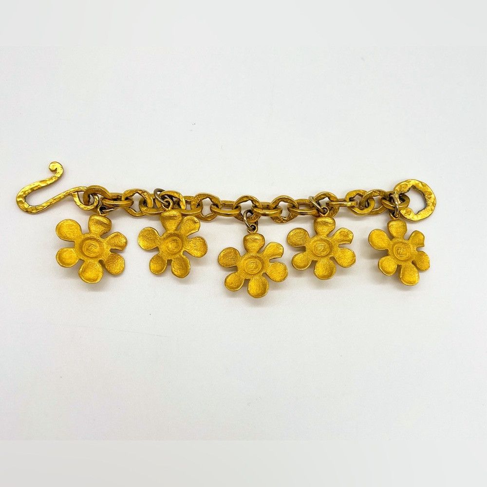 Karl Lagerfeld Vintage KARL LAGERFELD Gold Daisey Bracelet 6.25” Size ONE SIZE - 2 Thumbnail