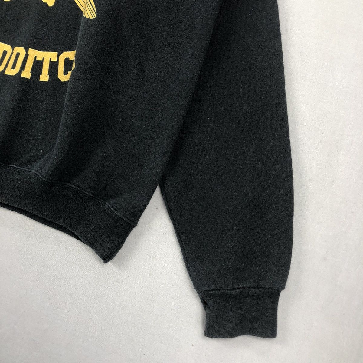 Vintage Vintage Y2K Harry Potter Quidditch Sherman Sweatshirt Size US L / EU 52-54 / 3 - 3 Thumbnail