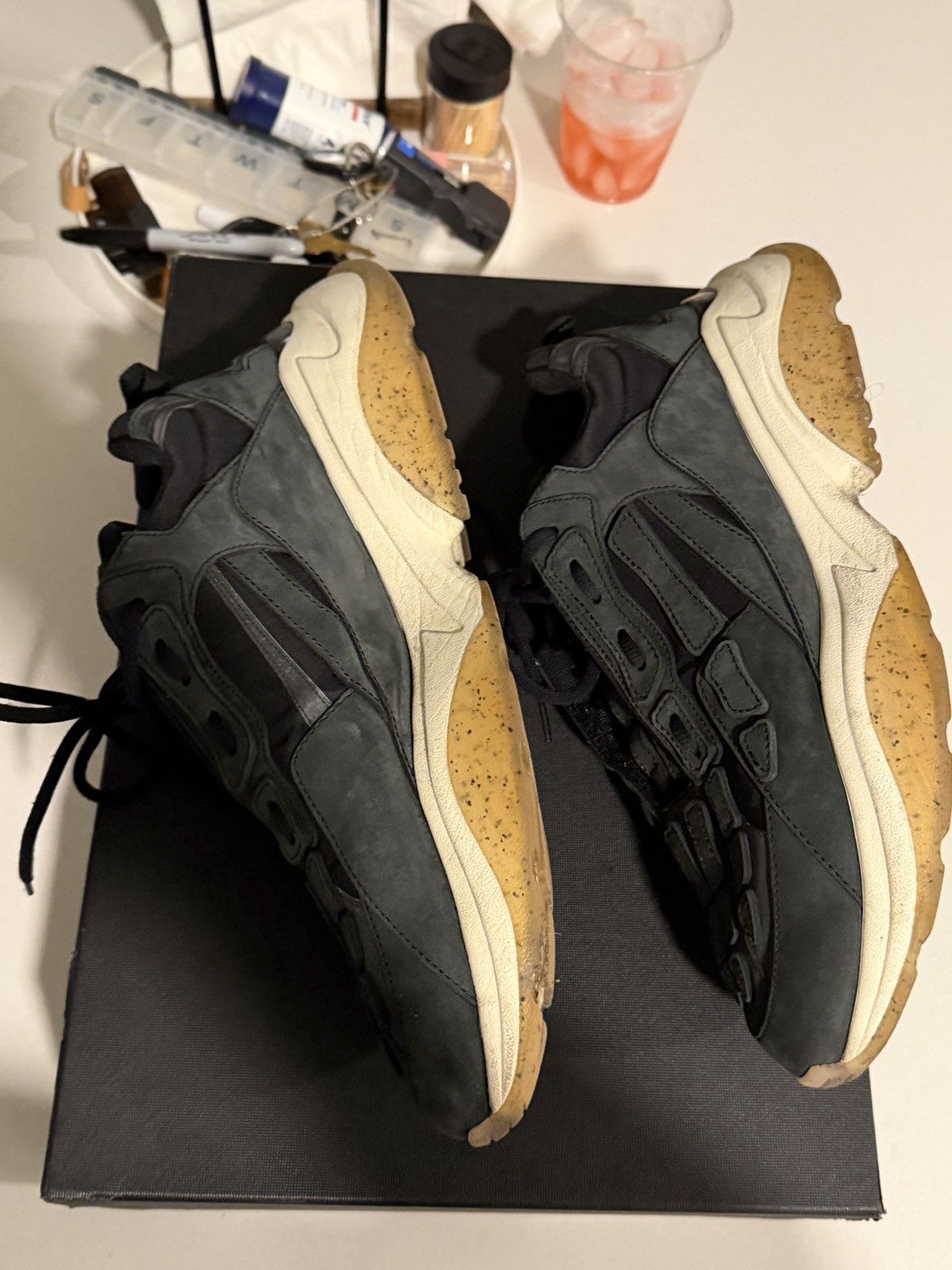 Amiri Amiri bone runner size 12 Size US 12 / EU 45 - 2 Thumbnail