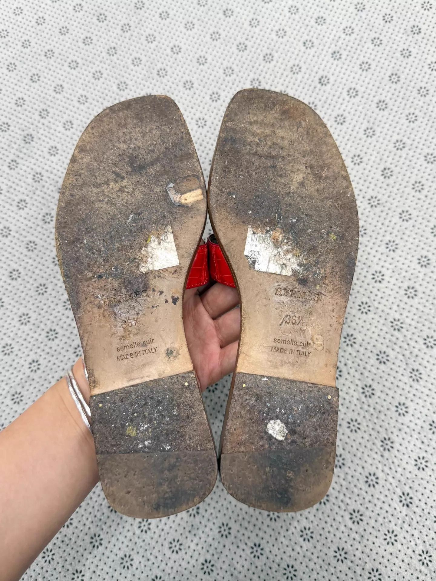 Hermes Hermes Red Crocodile H Slippers 36.5 New Size US 6 / IT 36 - 6 Thumbnail