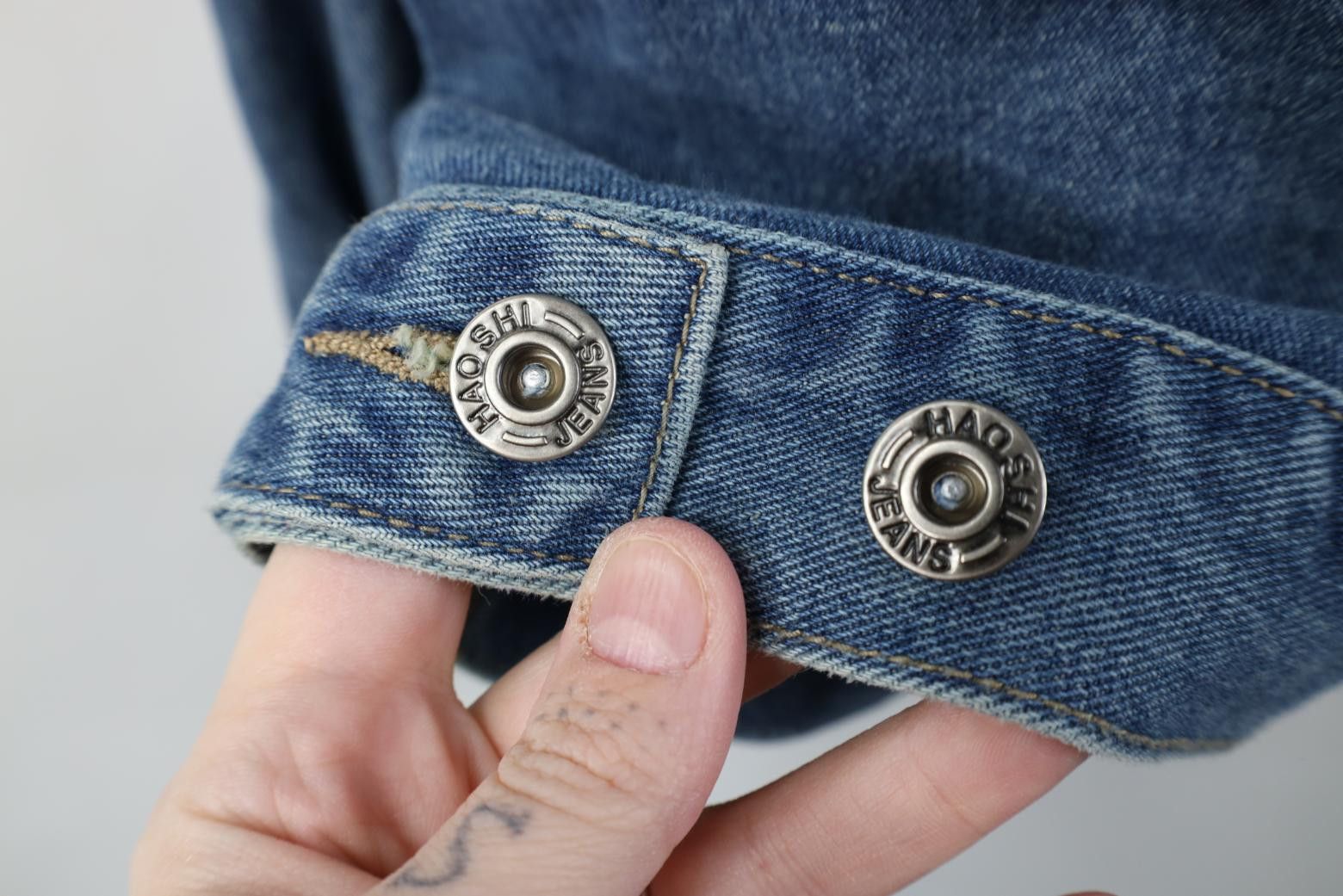 Vintage Vintage 90s Y2K Hotel Casino Denim Jean Trucker Jacket Blue Size US L / EU 52-54 / 3 - 14 Thumbnail
