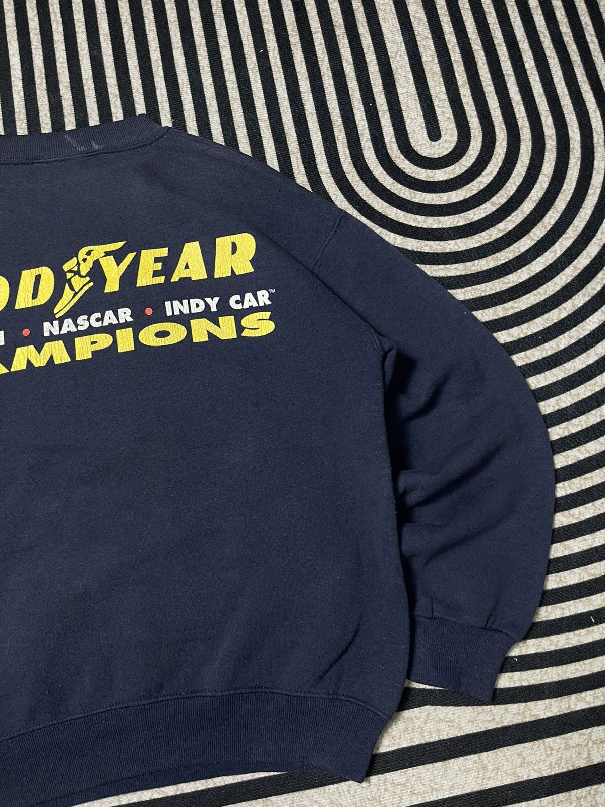 Formula 1 VINTAGE 90s GOODYEAR RACING FORMULA 1 SWEATSHIRT Size US L / EU 52-54 / 3 - 13 Thumbnail