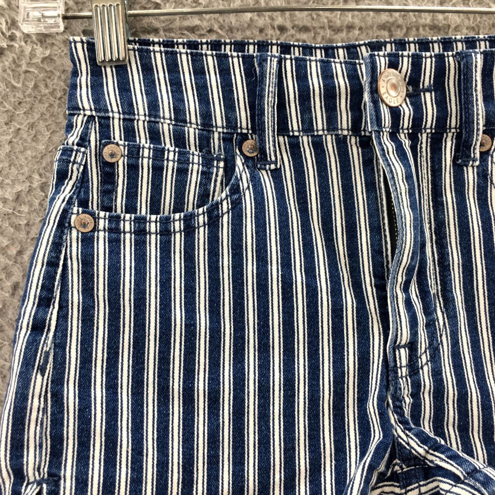 American Eagle Outfitters American Eagle Outfitters Mom Shorts Womens 00 Multicolor Striped Mid Rise Denim Cotton 5-Pocket Womens Mens? Size 24" / US 00 / IT 34 - 4 Thumbnail