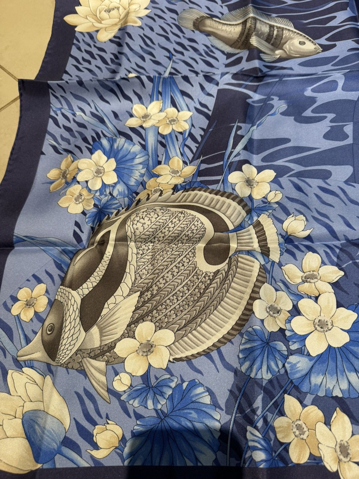 Salvatore Ferragamo Salvatore Ferragamo Blue Fish Sea Silk Scarf Size ONE SIZE - 6 Thumbnail