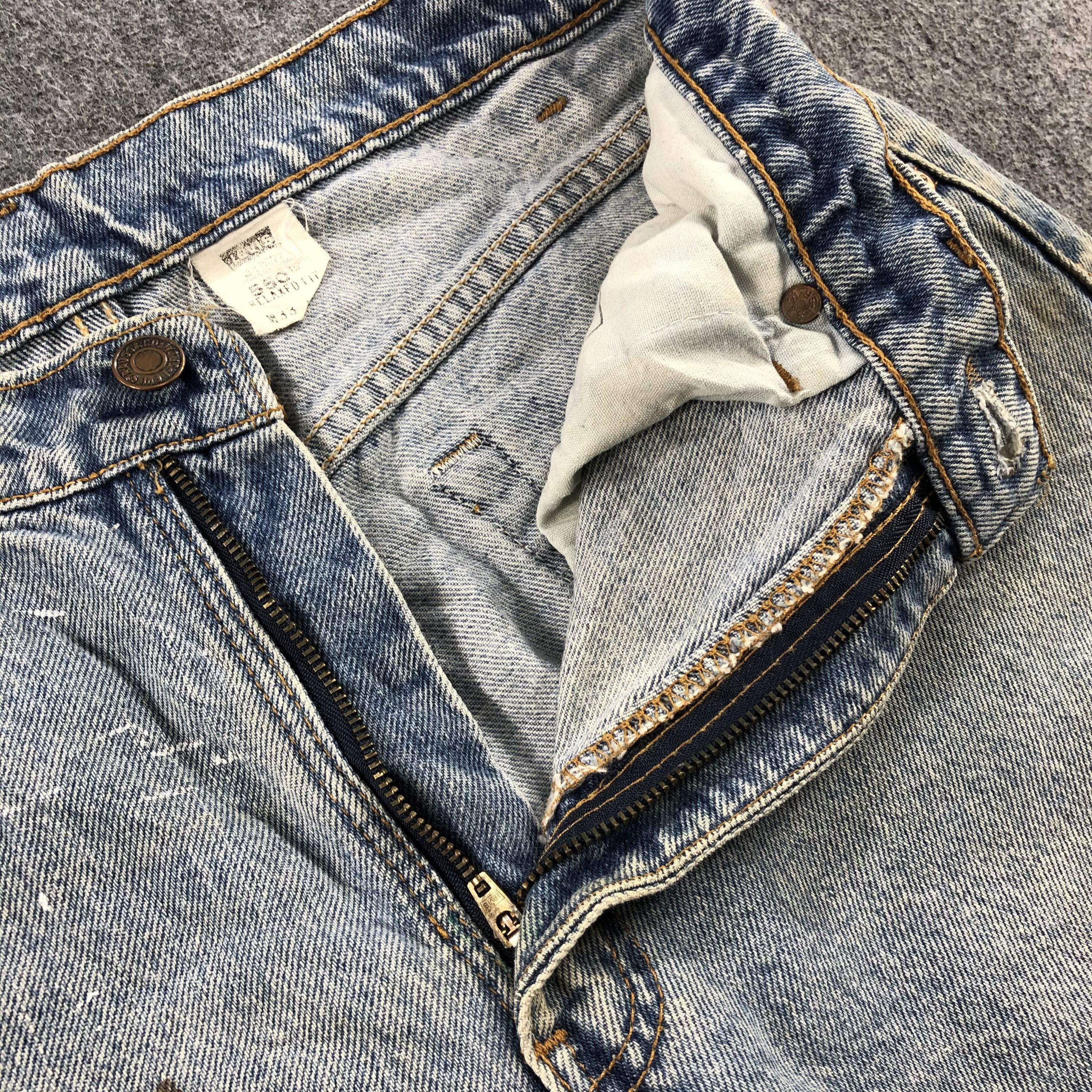 Levi's Vintage Light Wash Levis 550 Jeans-J2184 Size US 32 / EU 48 - 10 Thumbnail
