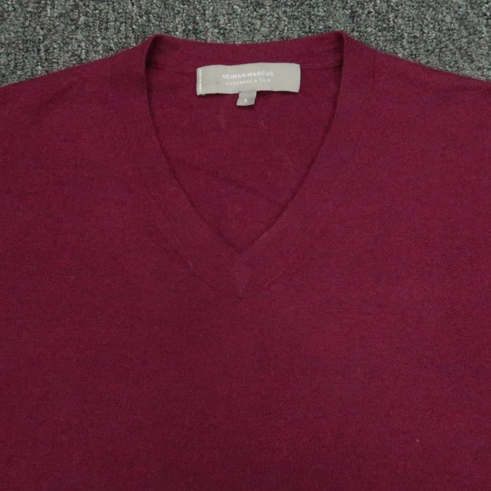 Neiman Marcus Neiman Marcus Sweater Mens Large Purple Silk Cashmere V-Neck Pullover Regular Fit Size US L / EU 52-54 / 3 - 2 Thumbnail