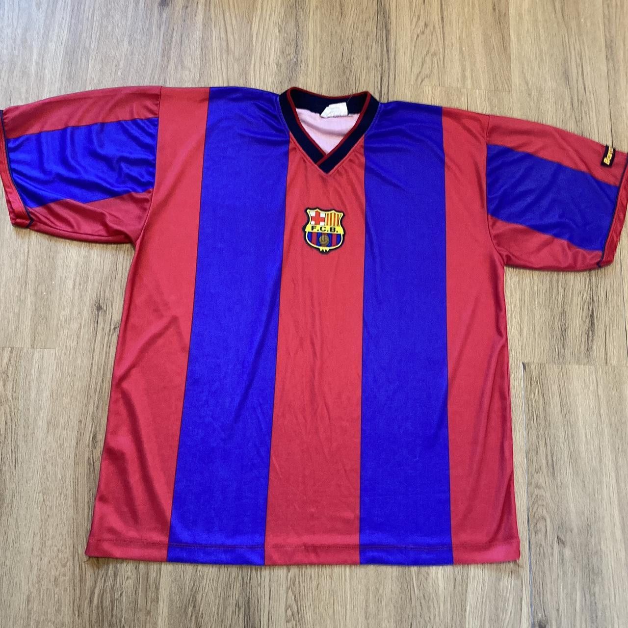 Other 1998-99 FC Barcelona Home Football Shirt Roger Size US XL / EU 56 / 4 - 1 Thumbnail