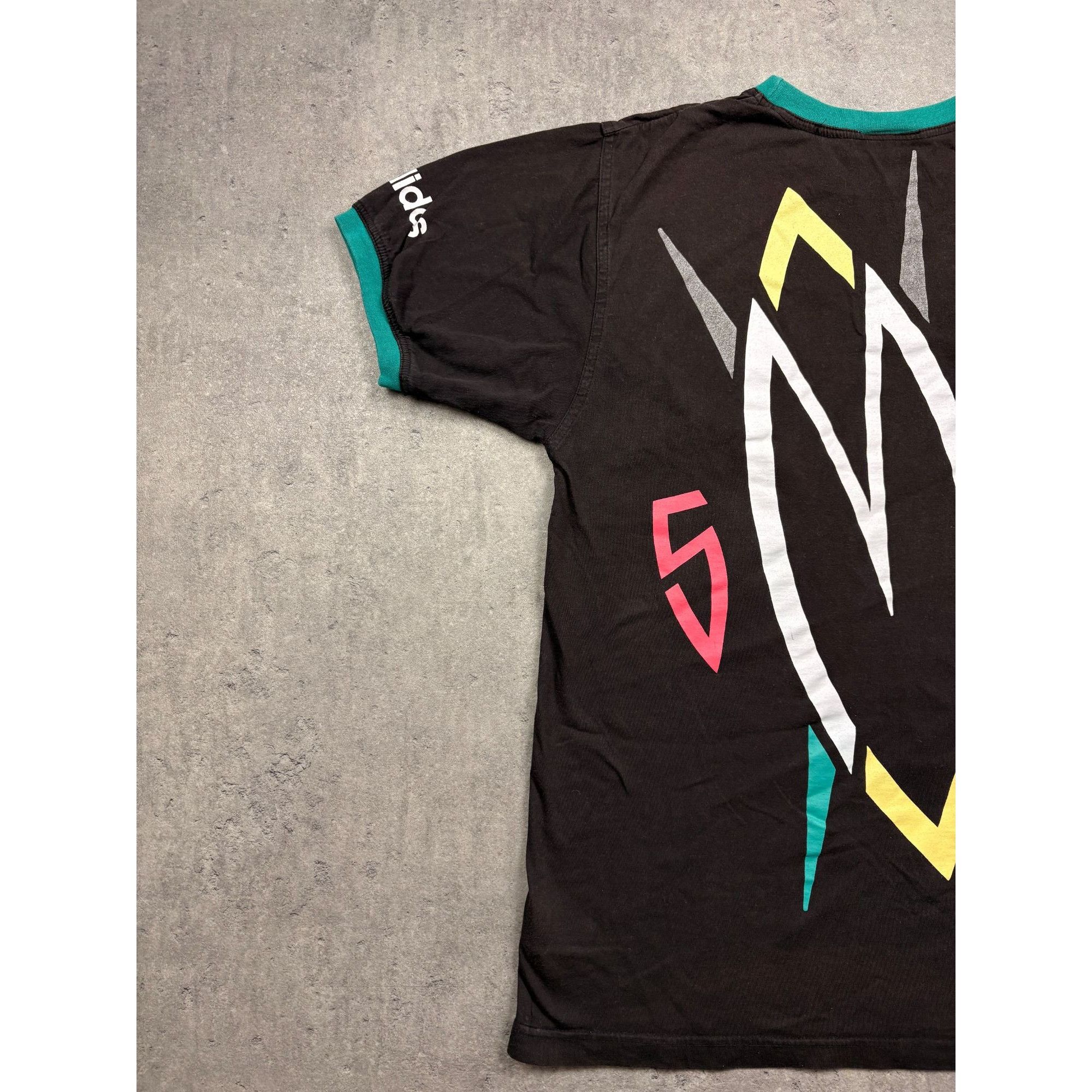 Adidas Vintage 90s Adidas Trefoil Graphic T-Shirt - Rare Abstract D Size US M / EU 48-50 / 2 - 8 Thumbnail