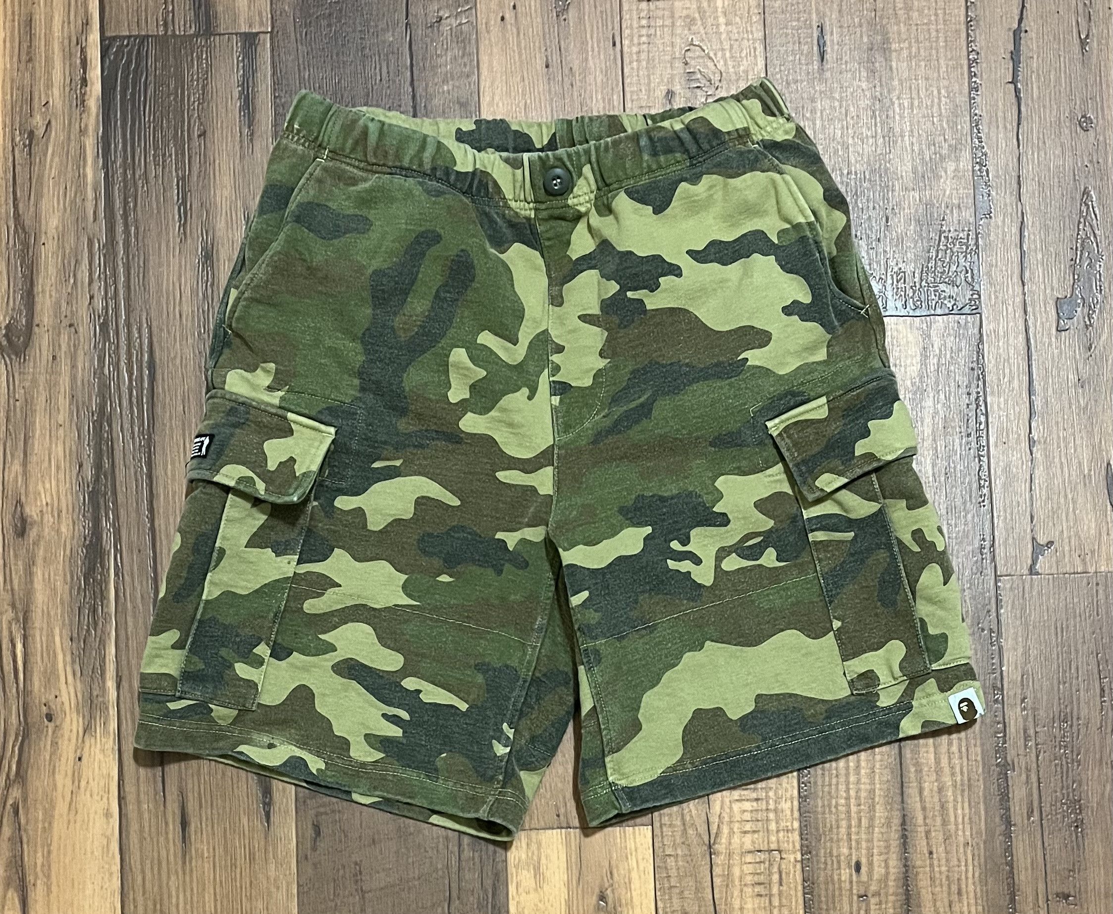 Bape Bape Camo Sweat Shorts Size US 32 / EU 48 - 1 Thumbnail