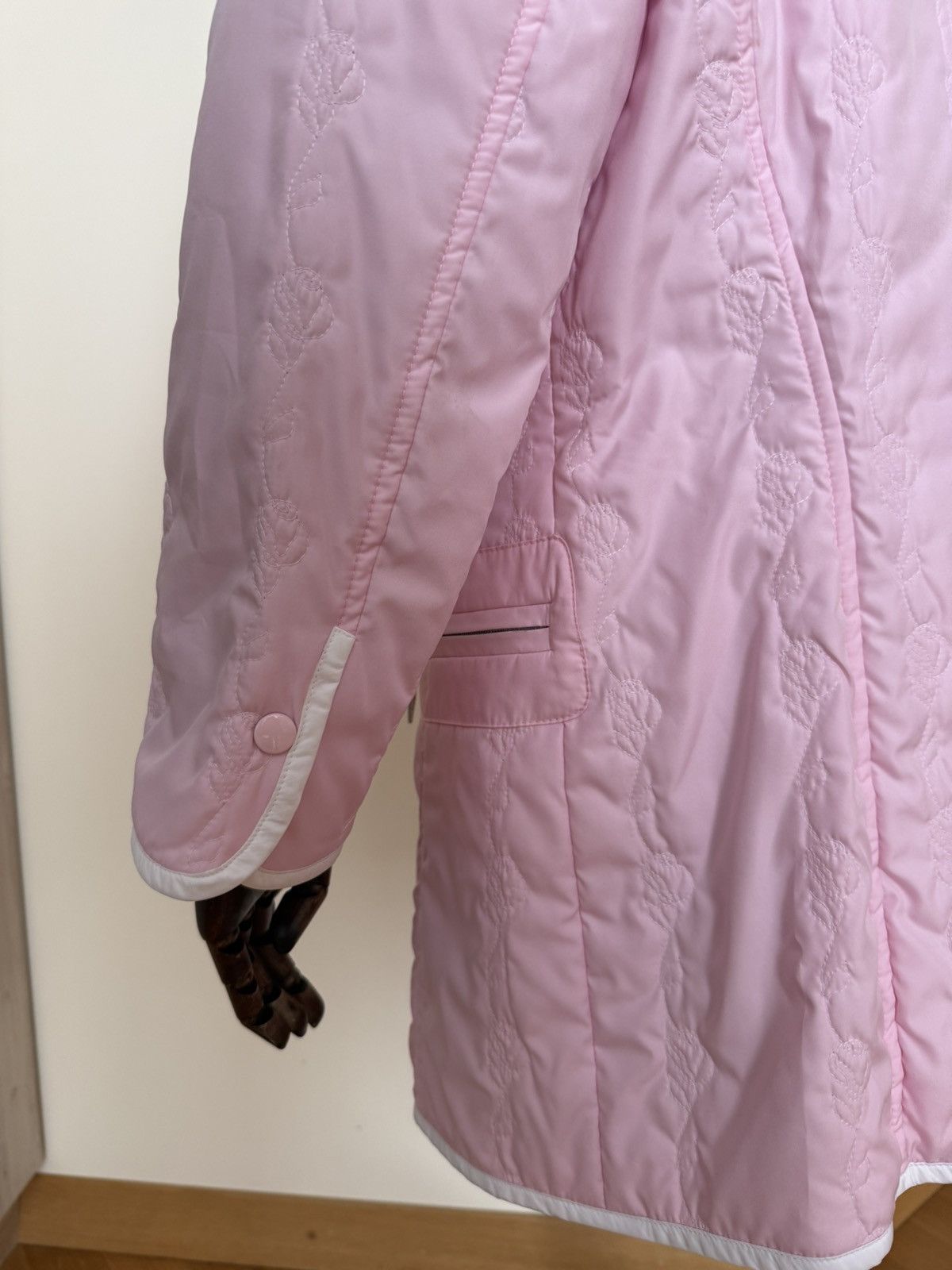 Escada Escada Vintage Quilted Jacket – Pink Satin Size M / US 6-8 / IT 42-44 - 4 Thumbnail