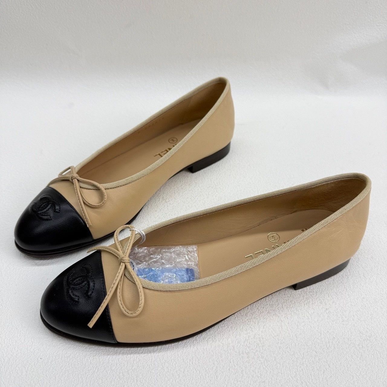 Chanel Chanel Black Lowtop Sneakers us_6-5 Women Size US 6.5 / IT 36.5 - 1 Thumbnail