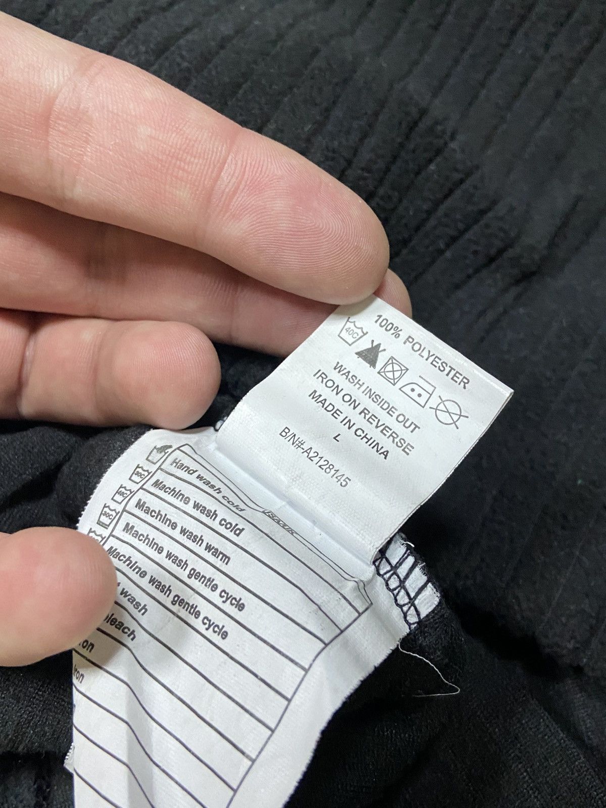 Hugo Boss Vintage Hugo Boss Vodafone McLaren Mercedes Half Zip Sweater Size US L / EU 52-54 / 3 - 8 Thumbnail