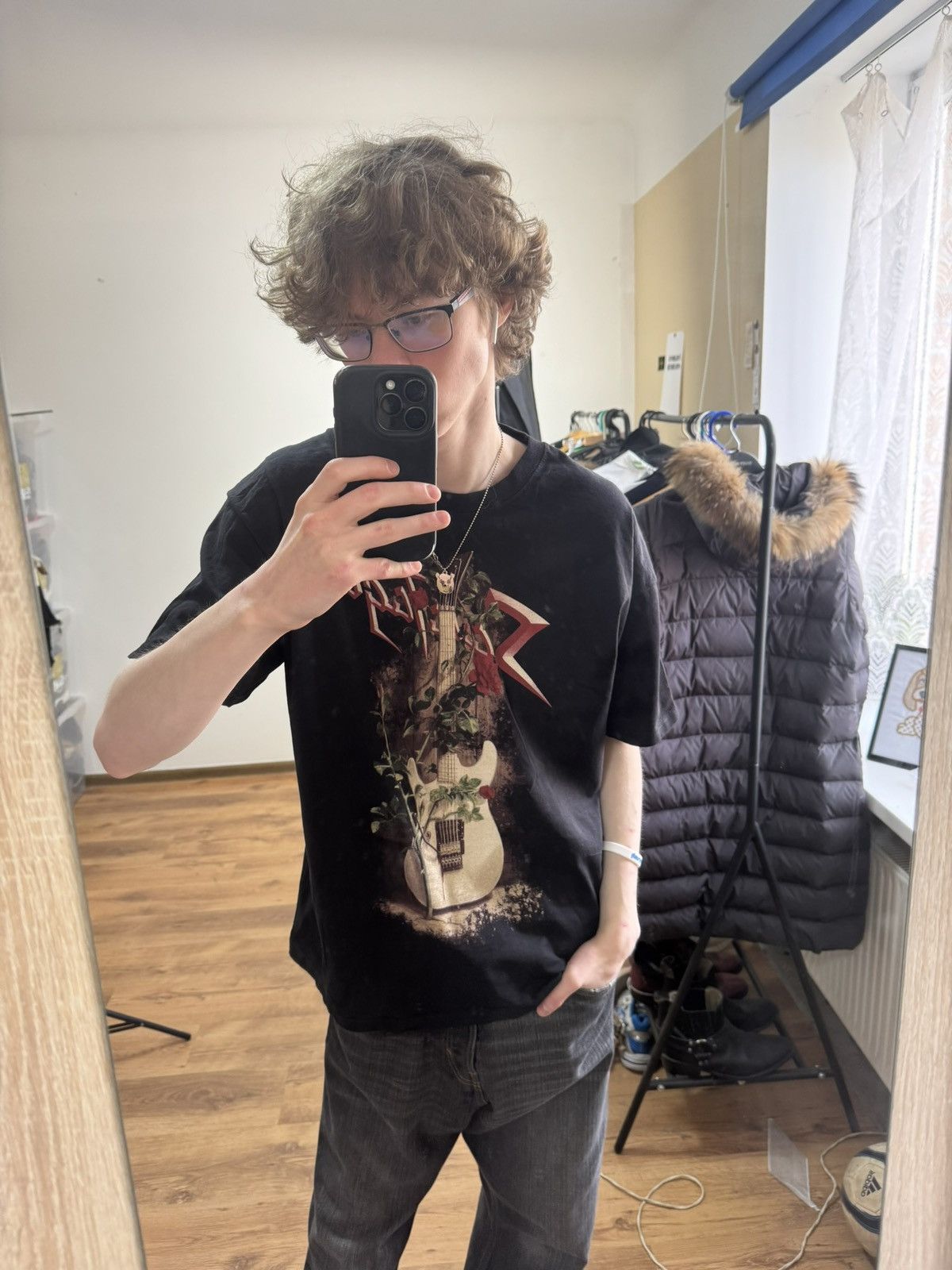 Band Tees Vintage Savatage Guitar and Roses Band Tee Shirt Oversized Size US XXL / EU 58 / 5 - 8 Thumbnail