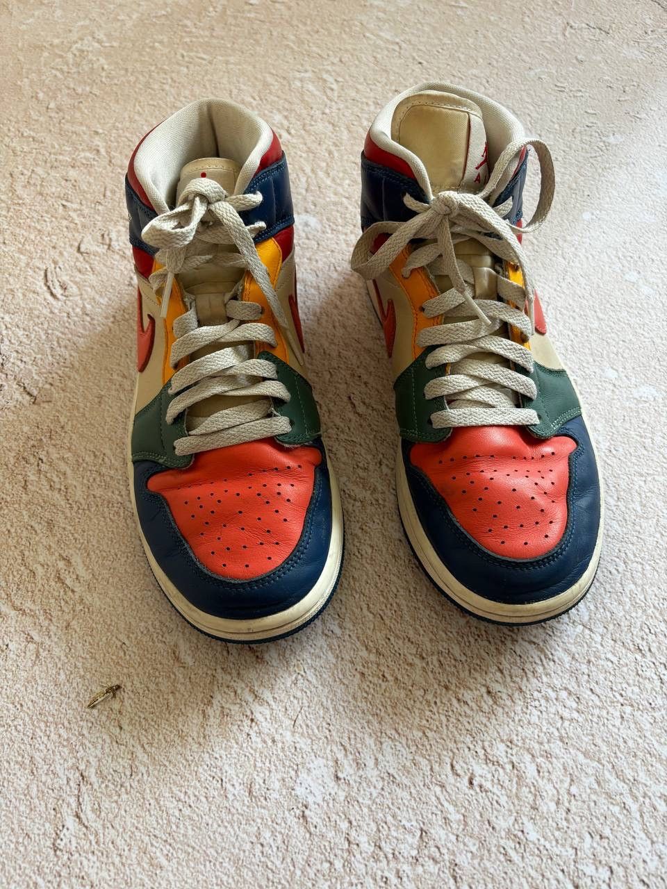 Jordan Brand × Nike Jordan Nike vintage distressed high top sneakers Size US 7.5 / EU 40-41 - 4 Thumbnail