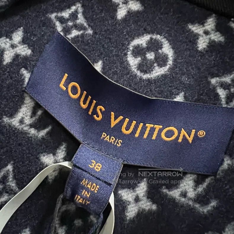 Louis Vuitton Louis Vuitton Navy blue coat with full print inside coat Size XS / US 0-2 / IT 36-38 - 4 Thumbnail