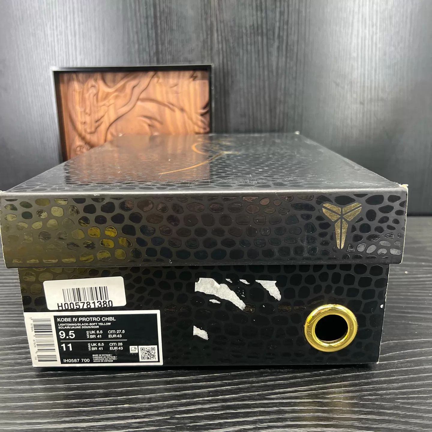 Nike Nike Zoom Kobe 4 Yellow Size US 9.5 / EU 42-43 - 9 Thumbnail