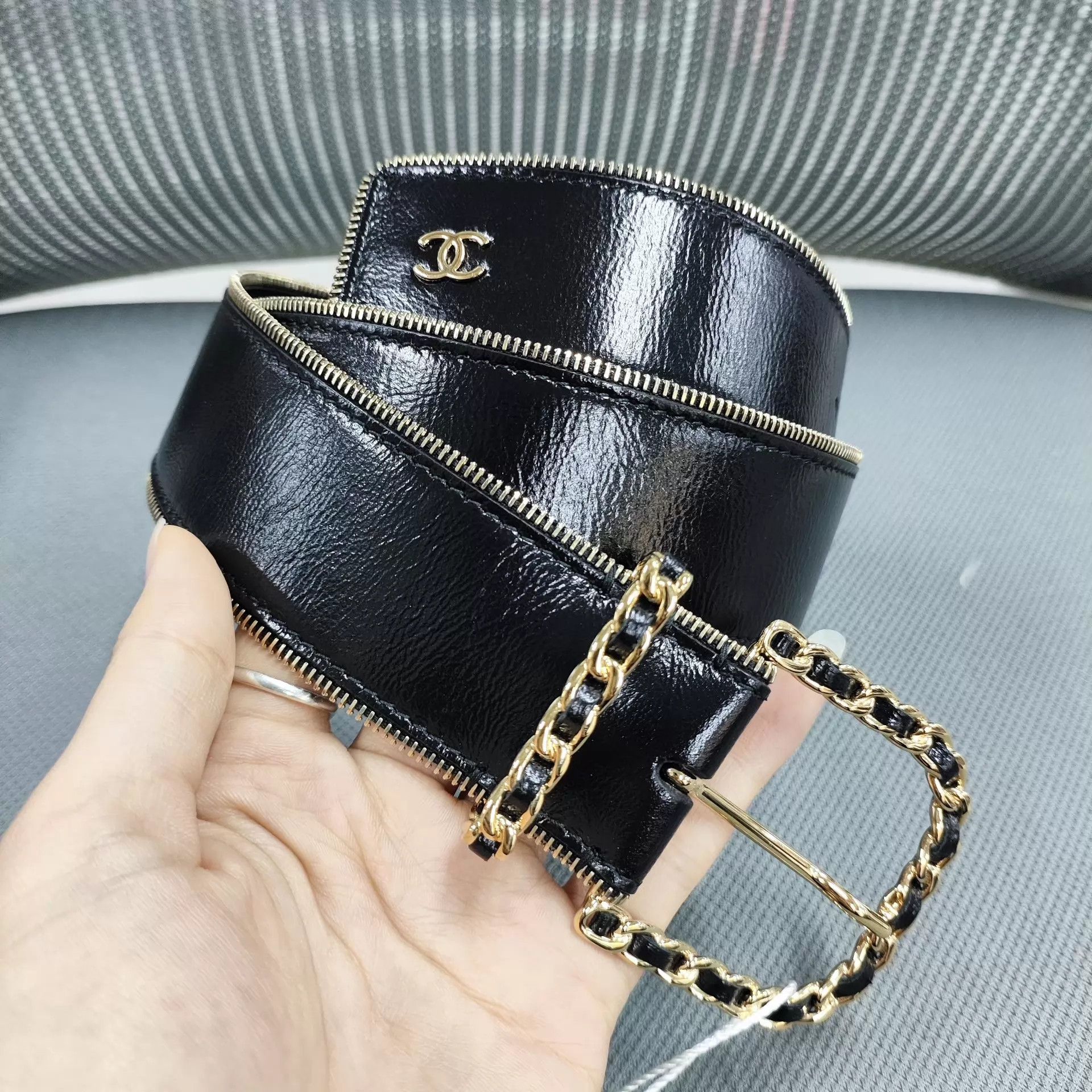 Chanel Chanel full-grain leather zip belt Size ONE SIZE - 1 Thumbnail