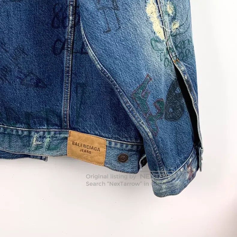 Balenciaga Balenciaga Blue Washed Graffiti Printed Cotton Collar Sing Size US L / EU 52-54 / 3 - 5 Thumbnail