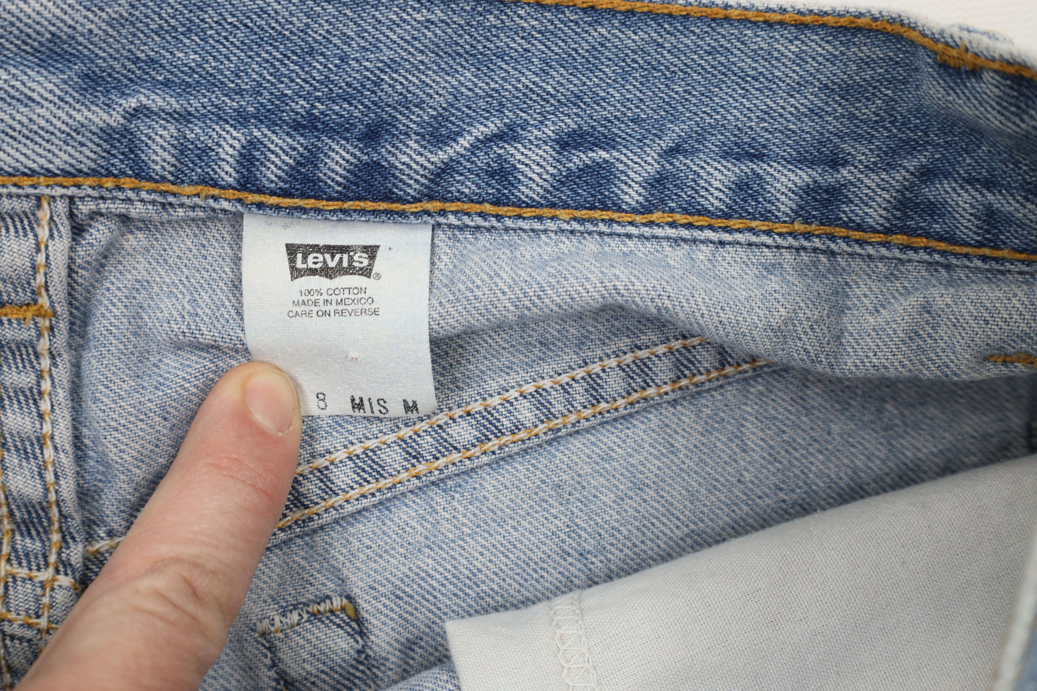Levi's × Vintage Vintage Y2K 2002 Levis M Distressed Denim Shorts Jorts Blue Size 30" / US 8 / IT 44 - 7 Thumbnail