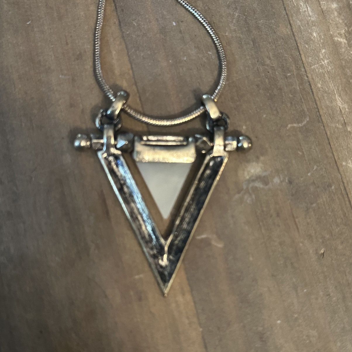 Other Long antique gold triangle pendant necklace Size ONE SIZE - 4 Thumbnail