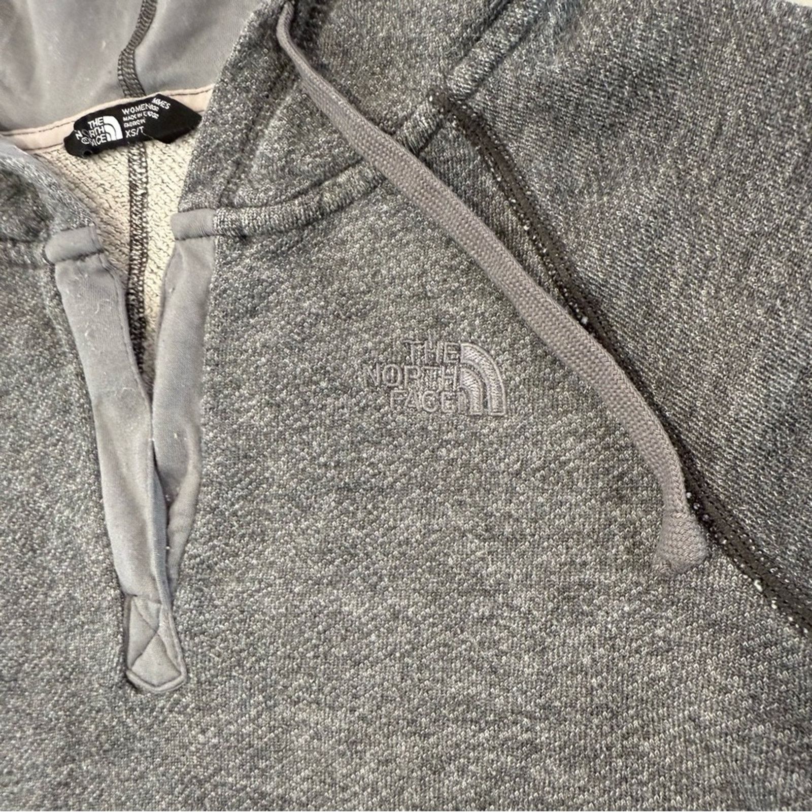 The North Face The North Face VNeck Long Sleeve Hooded Sweatshirt Womens XS Size XS / US 0-2 / IT 36-38 - 4 Thumbnail