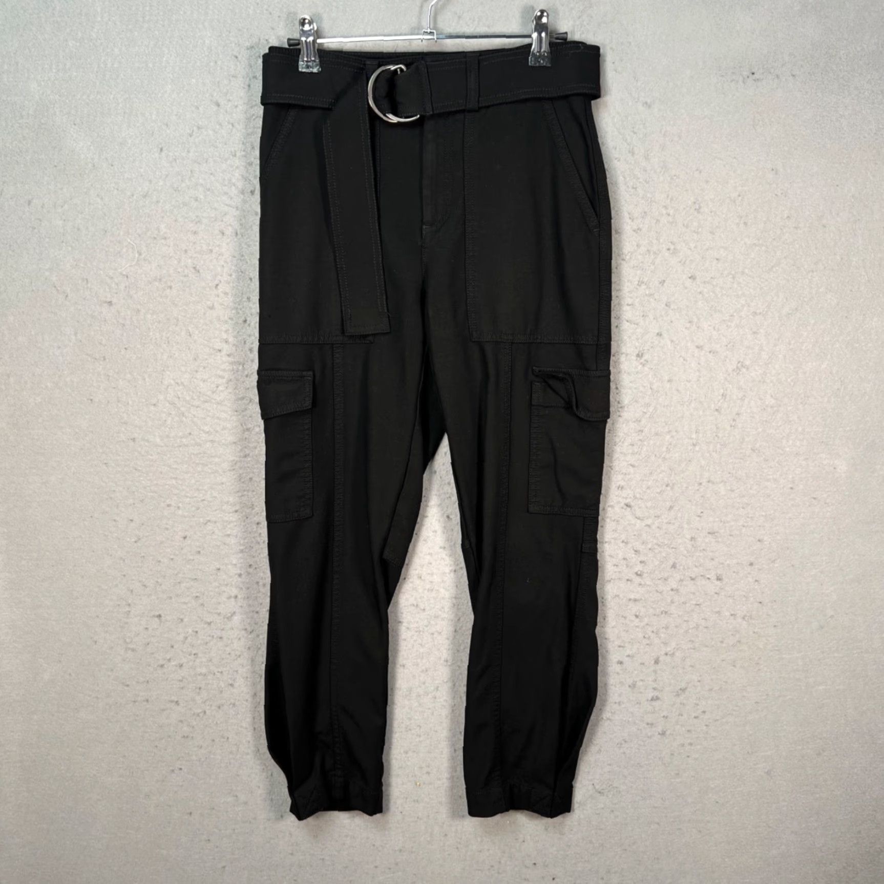 Banana Republic Banana Republic Black Cargo Pants Belted Waist Womens Size 0 Pants Black Cargo Women's 0 Belted Pockets Tapered Inseam 25 High Rise Vintage No Size 25" / US 0 / IT 36 - 2 Thumbnail