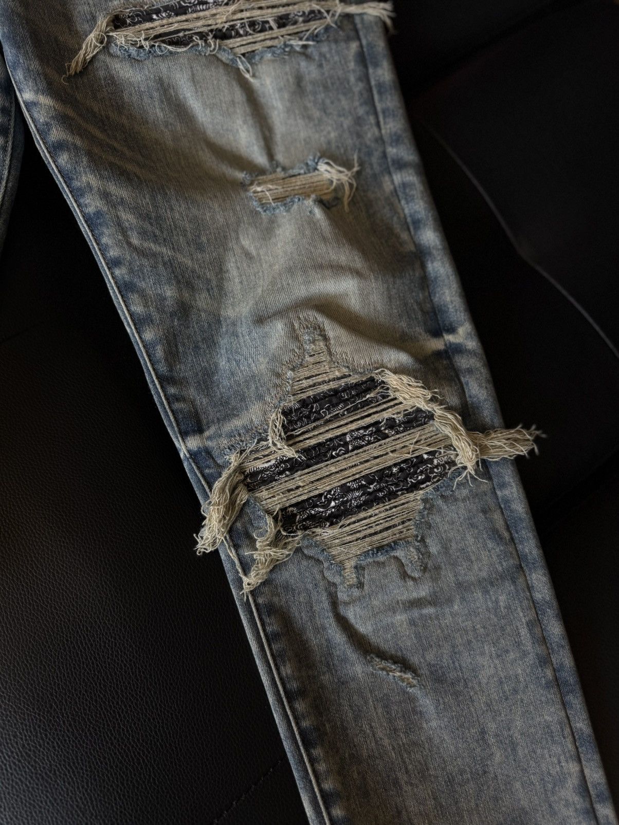 Amiri Amiri Blue Jeans Black Bandanna Patch Size 31 Flawless 🧼 Size US 31 - 5 Thumbnail