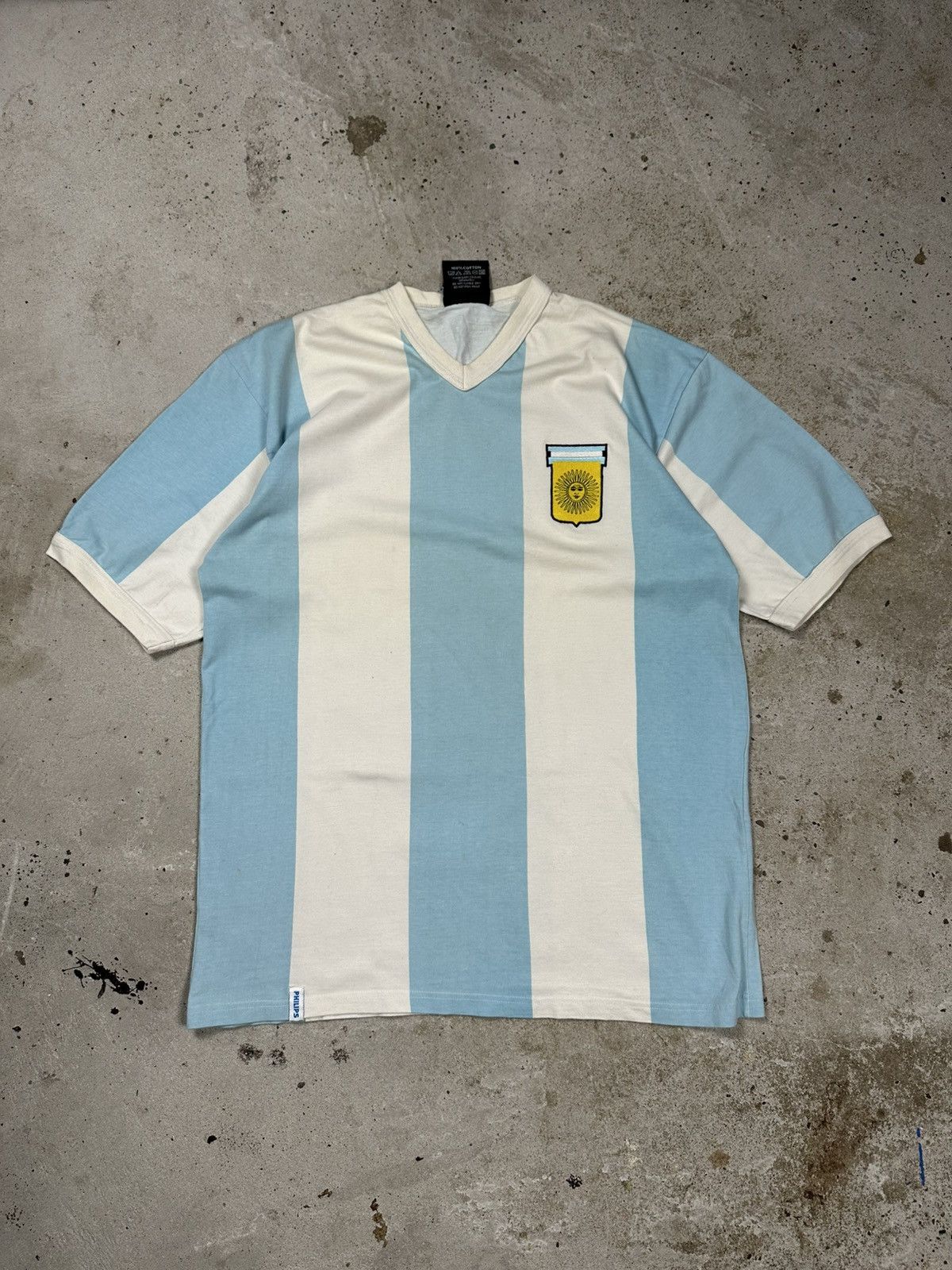 Vintage Vintage Y2K Argentina Home Philips Promo Tee T Shirt Jersey Size US XL / EU 56 / 4 - 1 Thumbnail