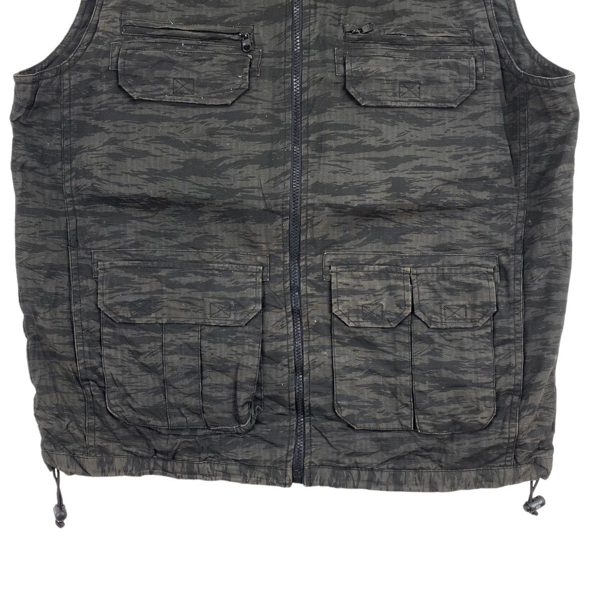 Airwalk × Japanese Brand AIRWALK Skateboard Japanese Brand Camoflague Multi Pockets Size US L / EU 52-54 / 3 - 3 Thumbnail