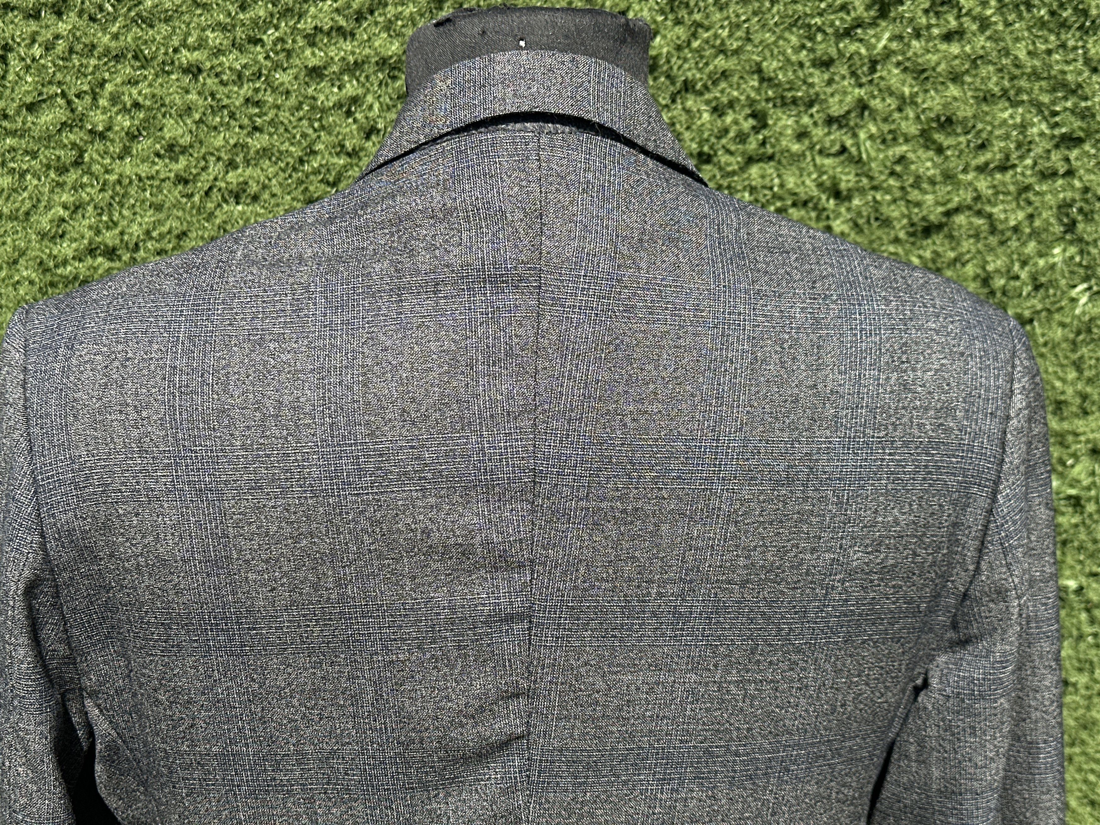 Caruso Caruso 54R 44L Gray Check Blazer Sport Coat Italy 3 Button Size 54R - 12 Thumbnail