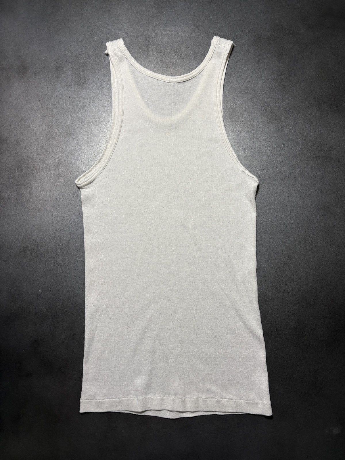 Vintage 1980s Vintage Tank Top Unbranded Sleeveless Blank Tee Shirt Size US S / EU 44-46 / 1 - 11 Thumbnail