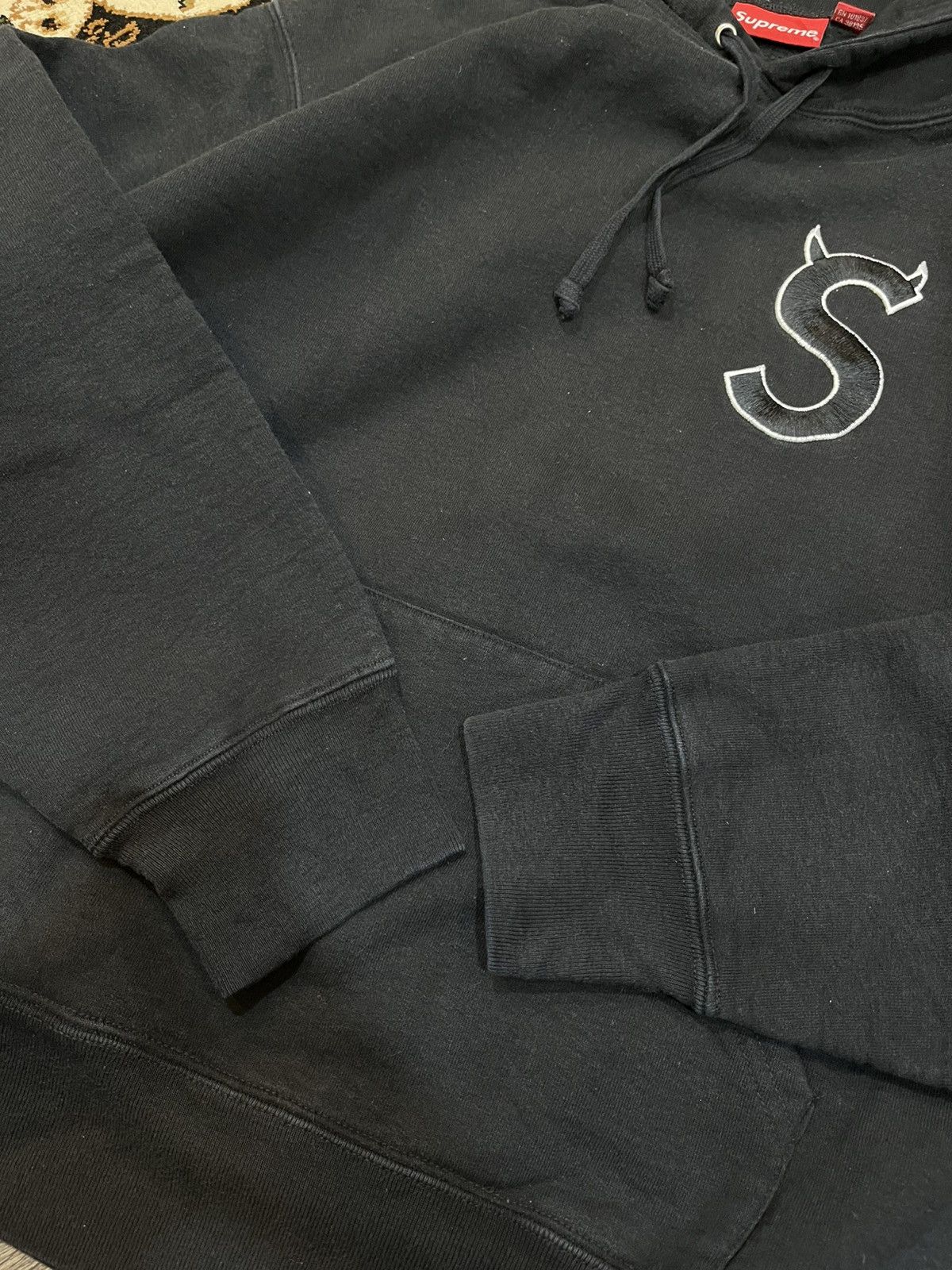 Supreme Supreme Logo S Devil FW22 Size US S / EU 44-46 / 1 - 10 Thumbnail